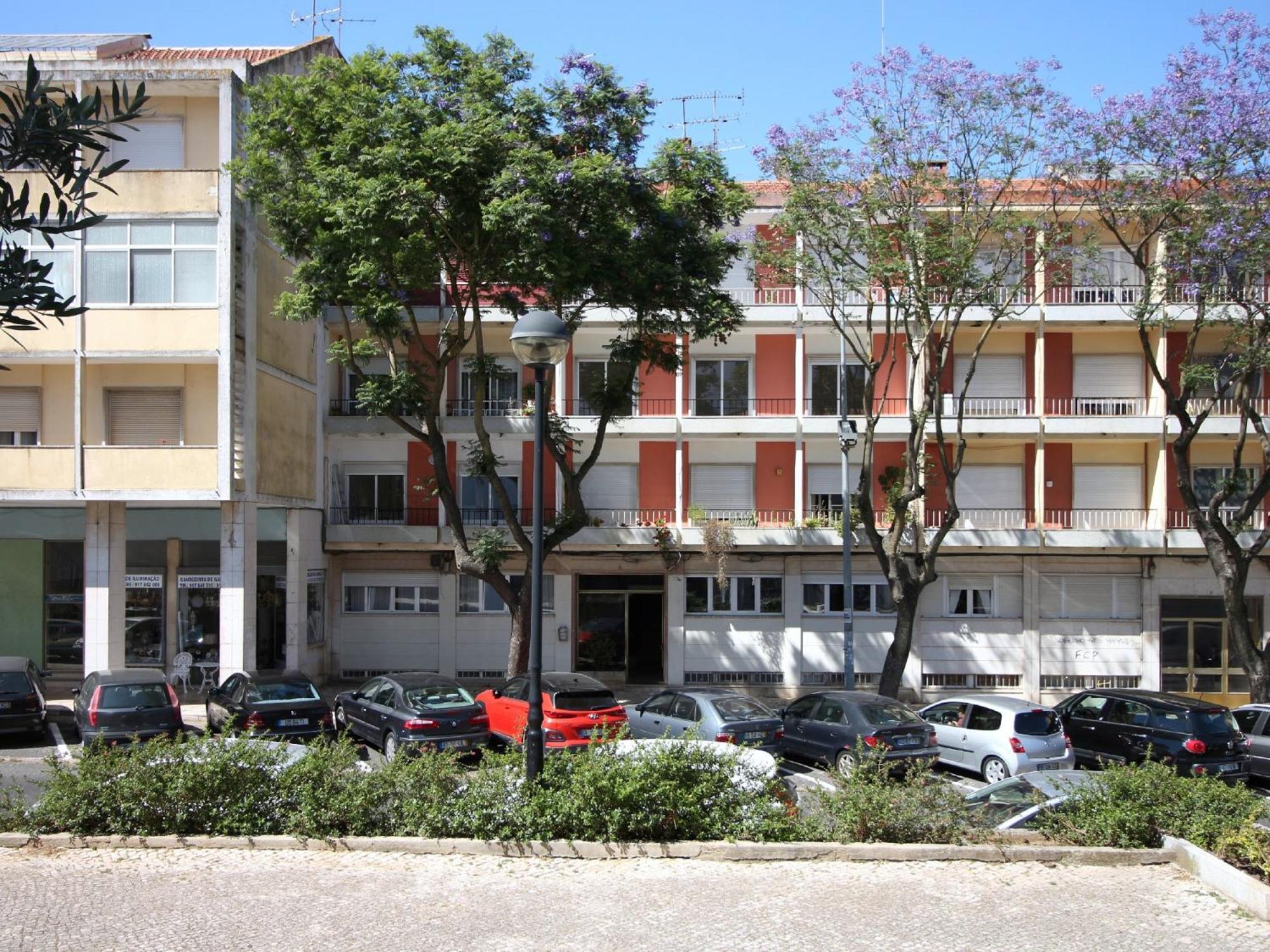 Cozy Apartment - Your Home Away Amadora Dış mekan fotoğraf